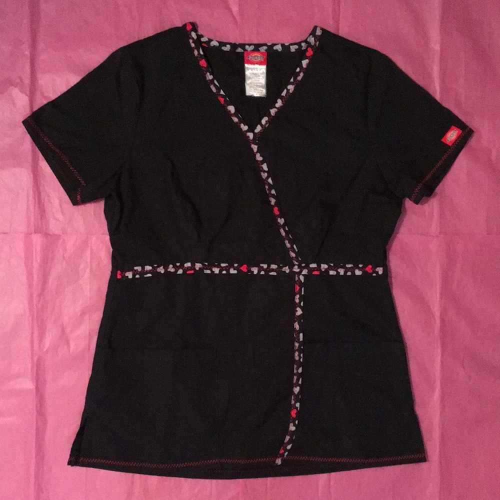 Dickies Solid Black Hearts Trim Scrub Top Size Small